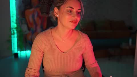 Allie online show from November 29, 6:43 am