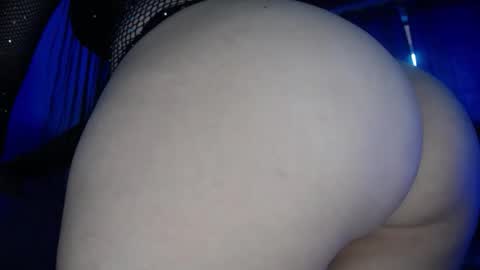 allison_pervert07 online show from October 12, 7:05 pm
