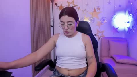 ALLISON online show from May 15, 5:49 am