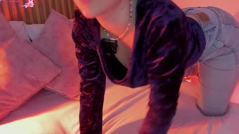 A L L I S S online show from October 9, 7:52 pm