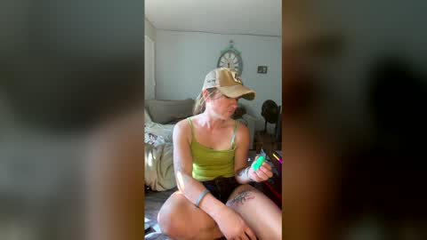 allur1ngpixie online show from May 16, 8:29 pm