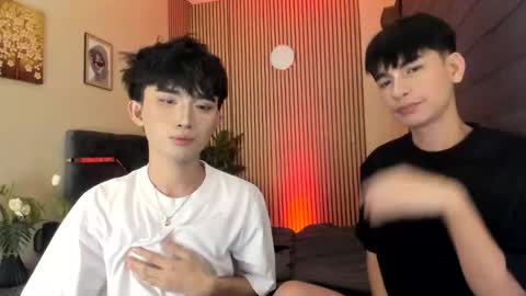 kim and josh online show from November 11, 6:54 pm