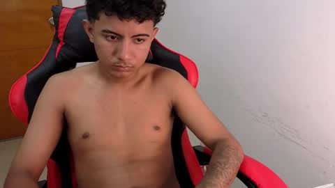 alluringangel01 online show from March 5, 3:48 am