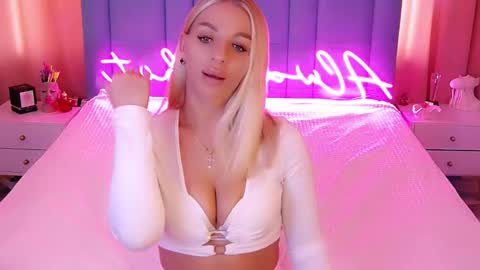 AlwaysHot online show from March 7, 4:12 am