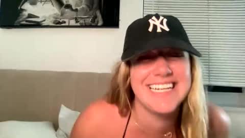 allyanalangel online show from April 11, 12:48 am