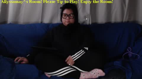 Allyssamay online show from February 17, 6:42 am