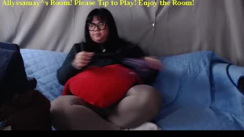 Allyssamay online show from March 10, 9:13 am