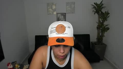 allyssann online show from December 10, 11:08 pm