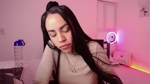 Ally online show from January 12, 9:44 pm