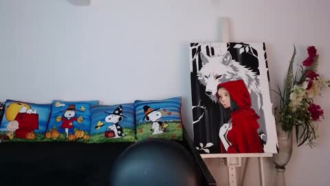 alma_art_ online show from October 17, 10:03 pm