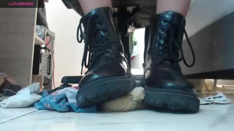Snapshot of alma_fenix chatting on February 14, 3:15 pm ALMA FENIX online show from February 14, 3:15 pm