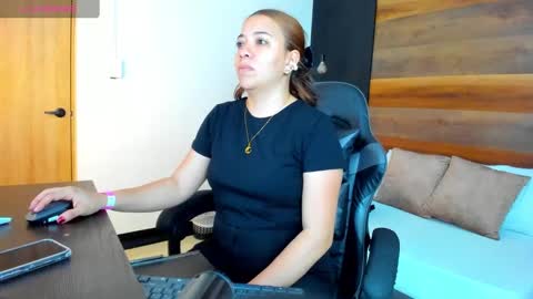 Snapshot of alma_fenix chatting on September 22, 12:20 pm ALMA FENIX online show from September 22, 12:20 pm