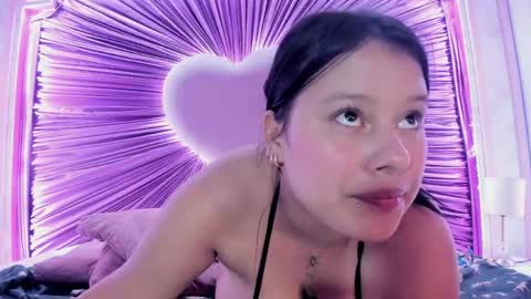 alma_rivers online show from May 11, 4:04 pm