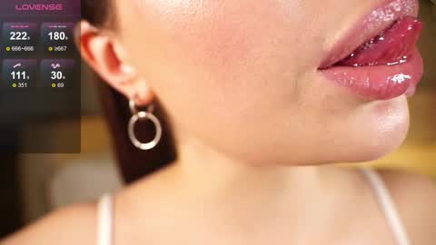 Alma online show from October 18, 5:50 pm