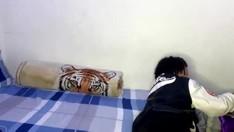 Isahias online show from January 8, 8:36 pm