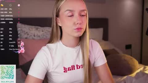 Lia online show from October 18, 3:11 am