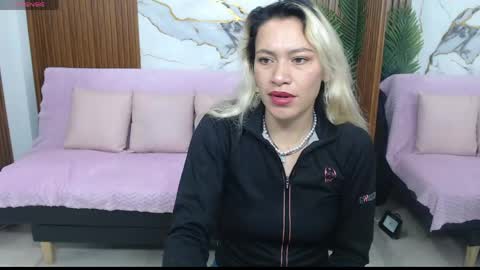 alonddra_tay online show from April 16, 11:43 am