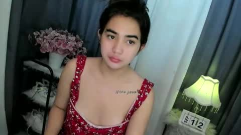 alovelydollnica online show from September 12, 1:40 am