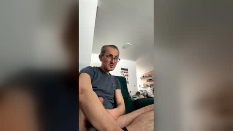 alpacinoishere online show from March 30, 12:05 pm