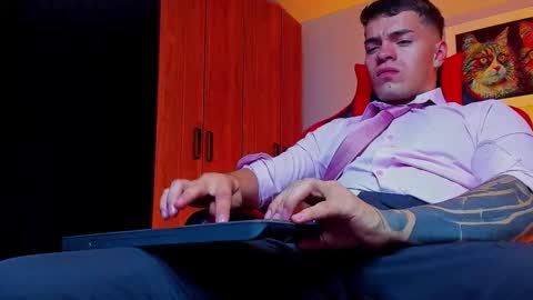 Snapshot of alpha_dominus_ chatting on September 16, 4:26 am alpha_dominus_ online show from September 16, 4:26 am