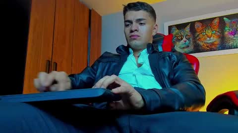 Snapshot of alpha_dominus_ chatting on September 17, 4:27 am alpha_dominus_ online show from September 17, 4:27 am