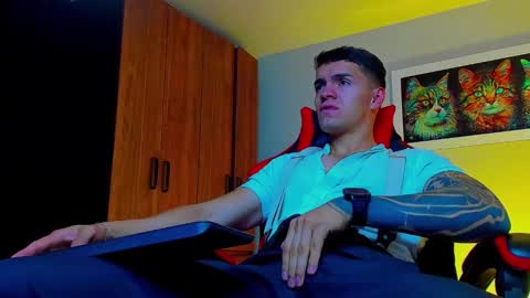 Snapshot of alpha_dominus_ chatting on September 22, 3:54 am alpha_dominus_ online show from September 22, 3:54 am