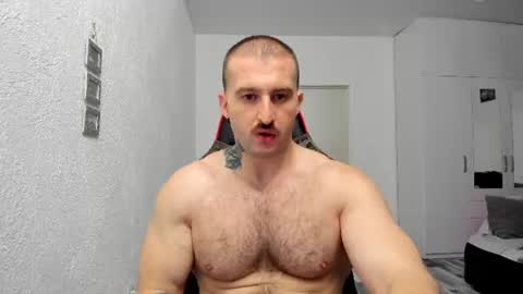 MuscleGod online show from July 14, 2:05 am