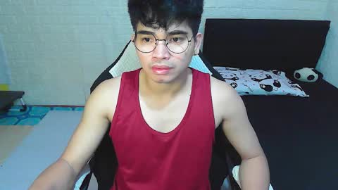Snapshot of alpha_rider chatting on October 25, 11:31 am Angelo online show from October 25, 11:31 am