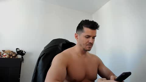 LeatherMaster online show from March 10, 11:03 am