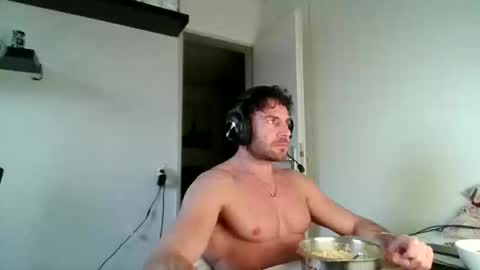 alphah_hunk online show from December 16, 8:15 pm