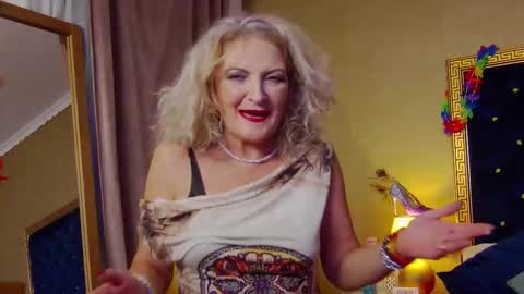 Alura Jenson online show from November 27, 8:38 pm