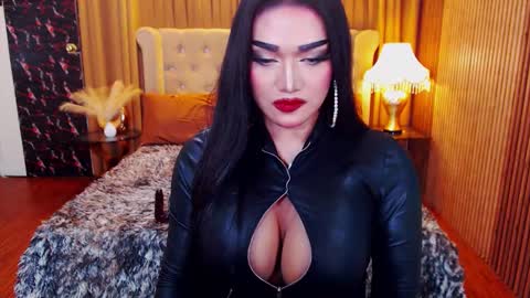 Alura Jhenson online show from September 12, 7:27 pm