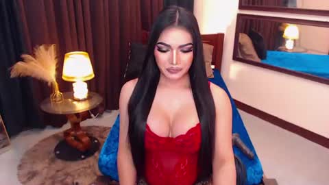 Alura Jhenson online show from July 2, 9:42 pm