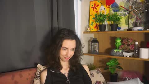 alvanalbach online show from October 6, 10:33 am