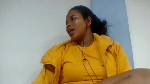alydie7 online show from July 25, 6:44 am