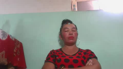 alypierette online show from November 19, 7:40 am