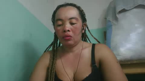 alypierette online show from March 30, 8:58 am