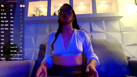 sopie online show from February 3, 11:14 am