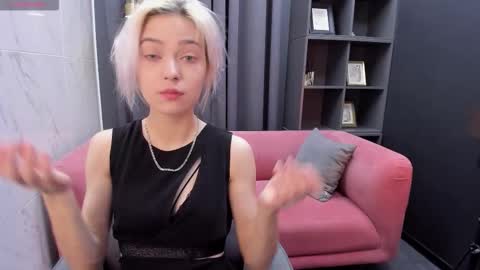 Alysia online show from October 3, 2:03 pm