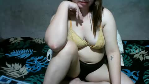 Snapshot of alyssa_hope chatting on February 28, 9:15 am alyssa_hope online show from February 28, 9:15 am