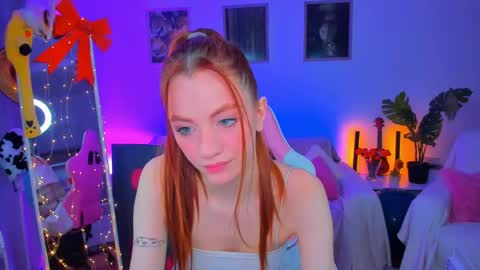 Snapshot of alyssa_smitt chatting on January 19, 10:39 pm alyssa_smitt online show from January 19, 10:39 pm