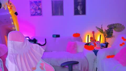 alyssa_smitt online show from November 4, 12:34 am