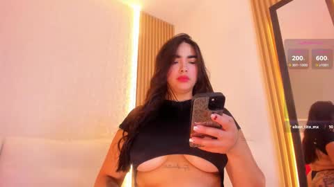 alyssa online show from February 28, 7:01 am