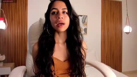 alyssabeauty_ online show from April 14, 9:29 pm