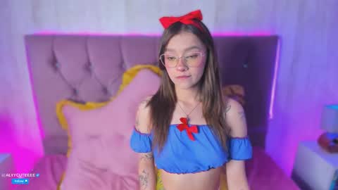 Alyy online show from February 25, 8:12 pm