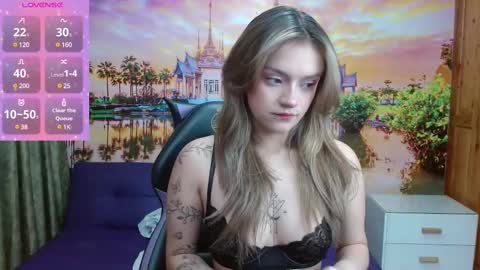 Snapshot of alyy_cute chatting on February 11, 2:13 pm Alyy online show from February 11, 2:13 pm