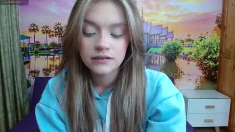 Snapshot of alyy_cute chatting on February 16, 1:27 pm Alyy online show from February 16, 1:27 pm
