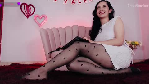 Snapshot of amaisinclair chatting on February 22, 12:18 pm Amai Sinclair online show from February 22, 12:18 pm