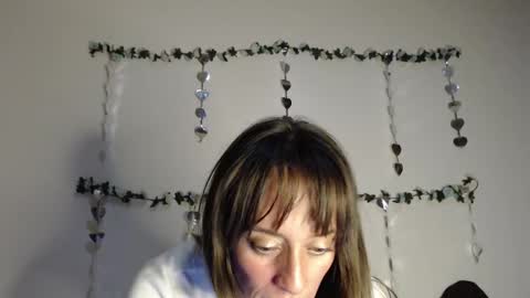 Snapshot of amalett chatting on March 4, 2:27 am Amalett online show from March 4, 2:27 am