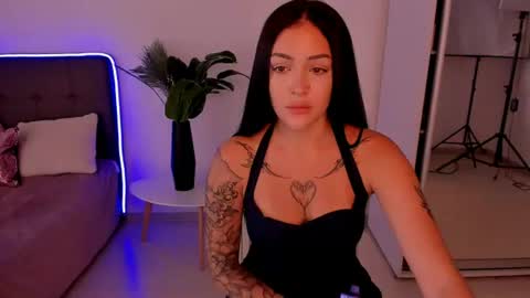 amalia_bliss online show from June 26, 9:37 am